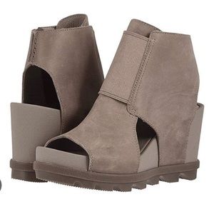 Sorel Joanie II wedge sandal in ash brown